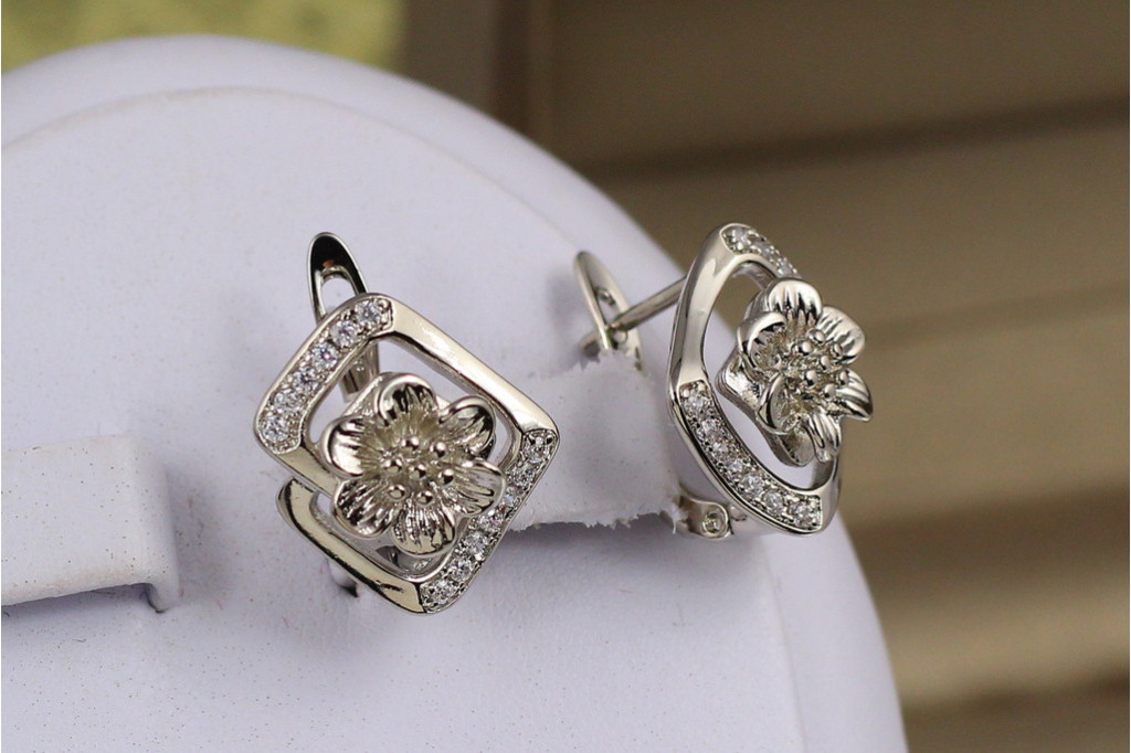 Серьги  Xuping Jewelry цветочное панно 1.6 см серебристые