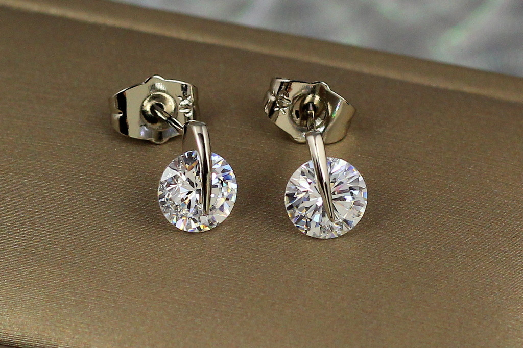 Серьги гвоздики Xuping Jewelry снежная королева 9 мм серебристые