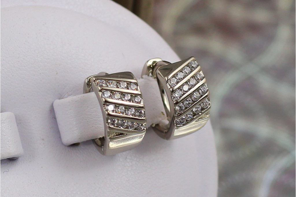 Серьги Xuping Jewelry кольца пепита 1.4 см серебристые