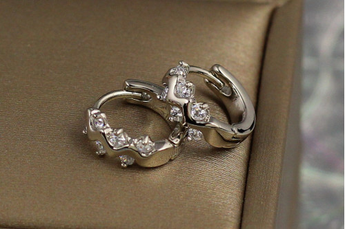 Серьги Xuping Jewelry колечки самшит 1.2 см серебристые
