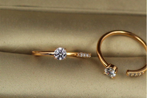 Кольцо Xuping Jewelry скромность р 16+  золотистое