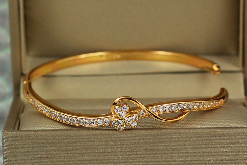 Браслет бэнгл  Xuping Jewelry счастливый клевер 57 мм 10 мм на руку от 16 см до 18 см золотистый