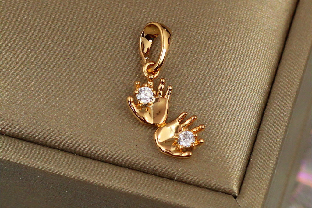 Кулон Xuping Jewelry ладошки 1.5 см золотистый
