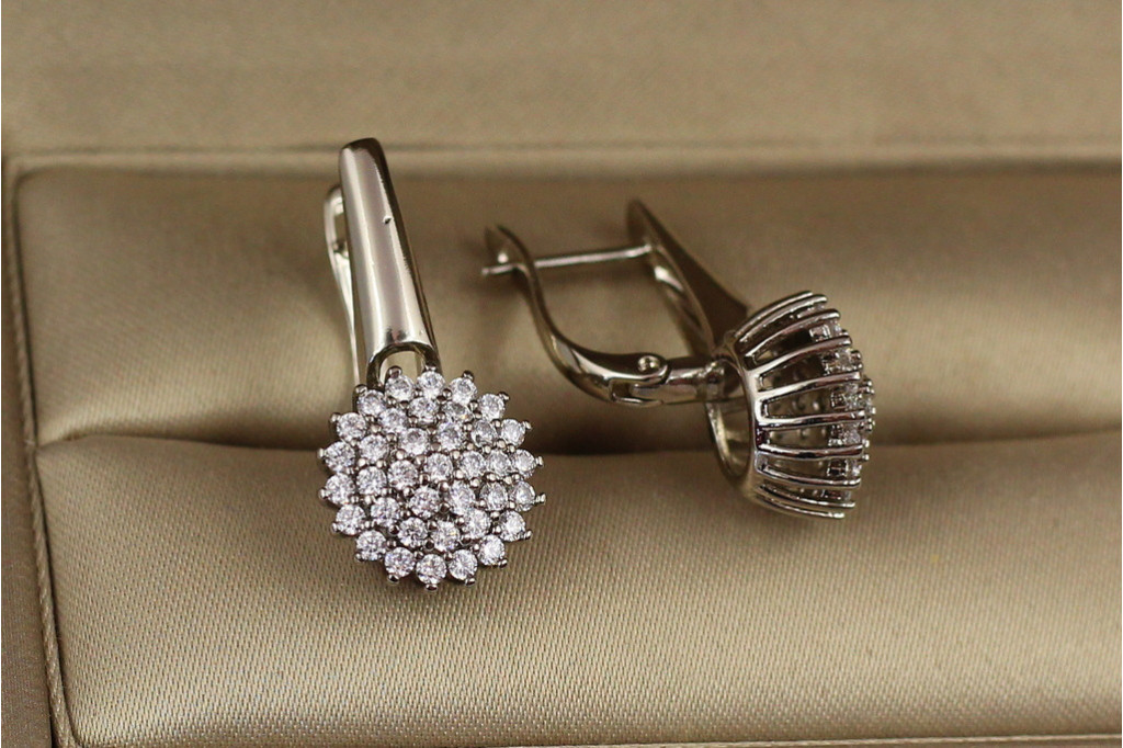 Сережки Xuping Jewelry новий всесвіт 2.4 см сріблясті