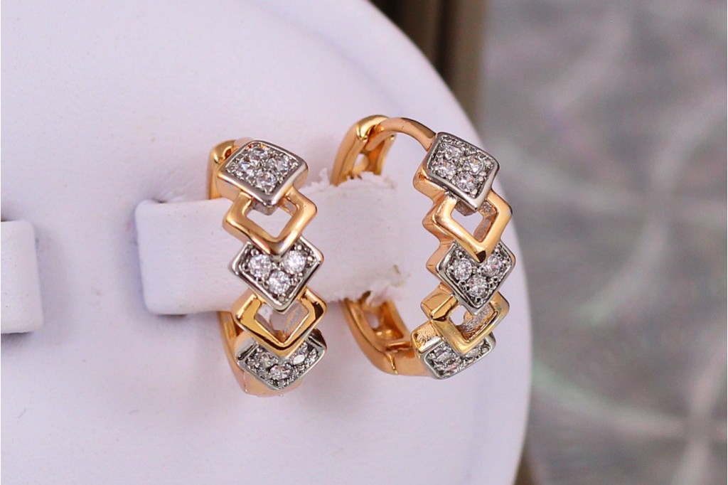 Серьги Xuping Jewelry танец ромбов с родием 1.6 см золотистые