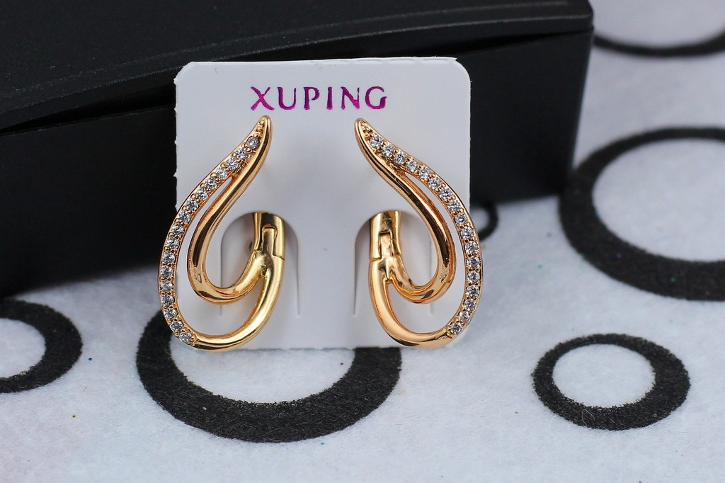 Серьги Xuping Jewelry скобочка 2.2 см золотистые