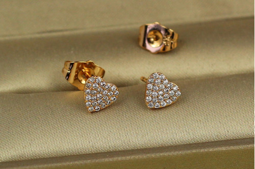 Серьги гвоздики Xuping Jewelry плоское сердечко из камешков 6 мм золотистые
