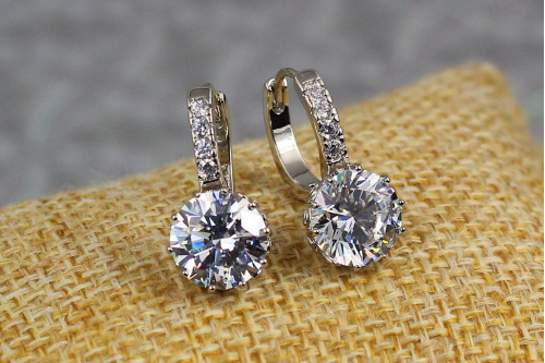 Сережки Xuping Jewelry з великим білим каменем 2 см сріблясті