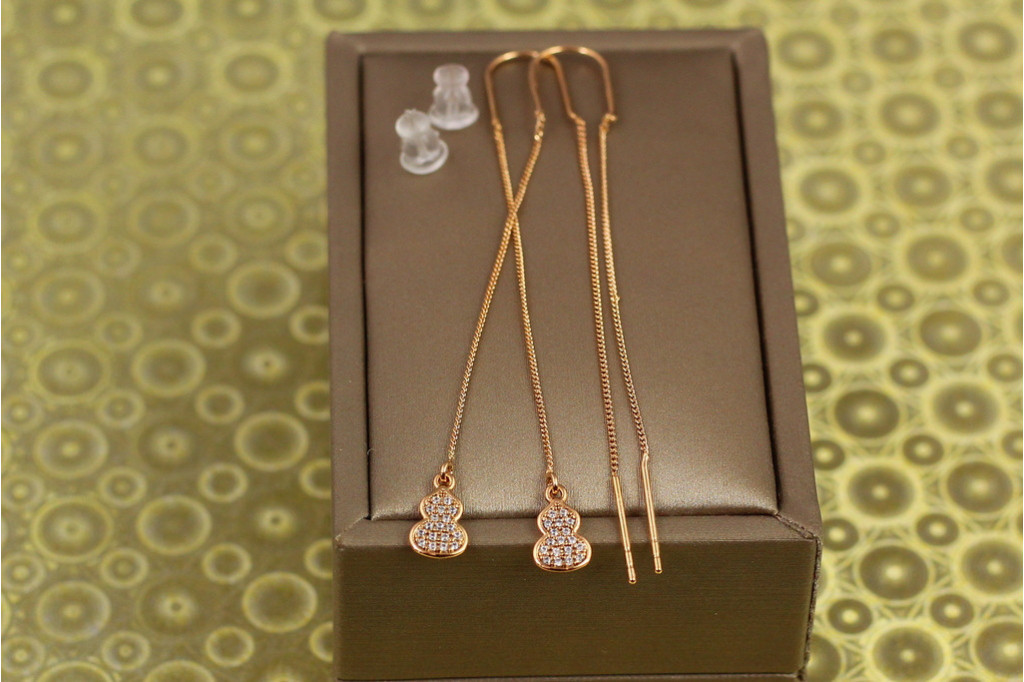 Серьги Xuping Jewelry продевки снеговик 7.5 см  золотистые
