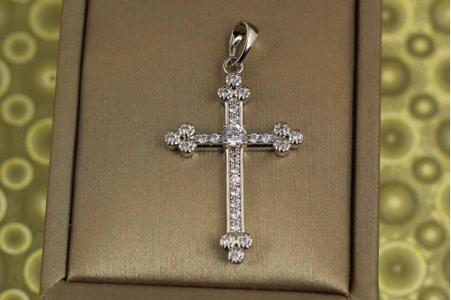 Крестик Xuping Jewelry фианиты в оправе в центре крупный камень 3,3 см серебристый