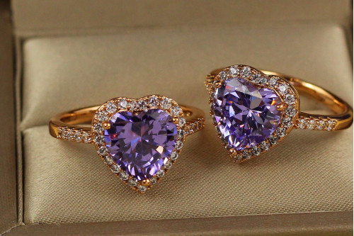 Кільце Xuping Jewelry серце океану з фіолетовим каменем р 18 золотисте