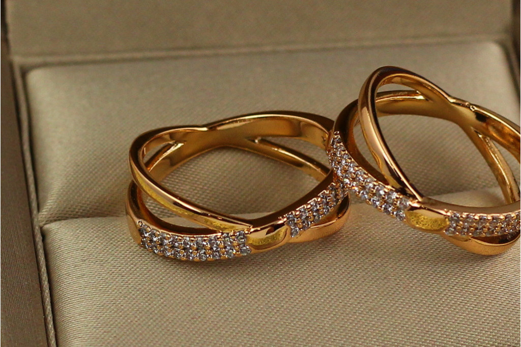 Кольцо Xuping Jewelry верное направление р 16  золотистое