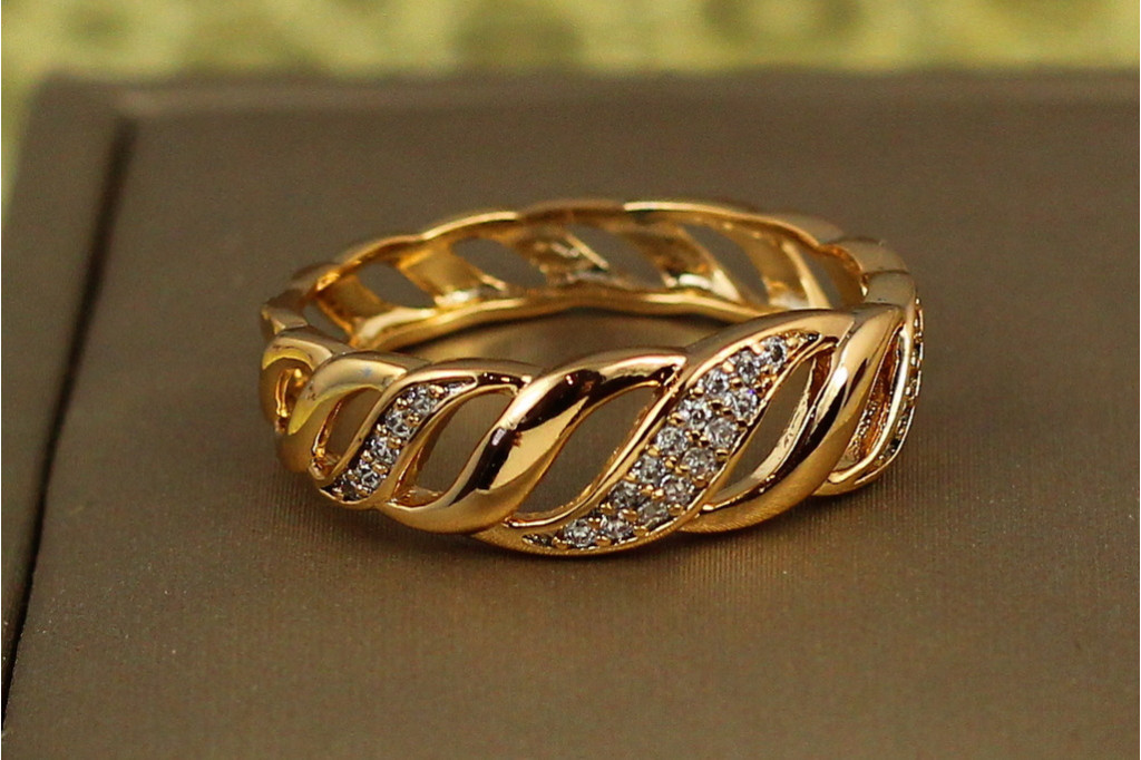Кільце Xuping Jewelry різні хвилі р 16 золотисте