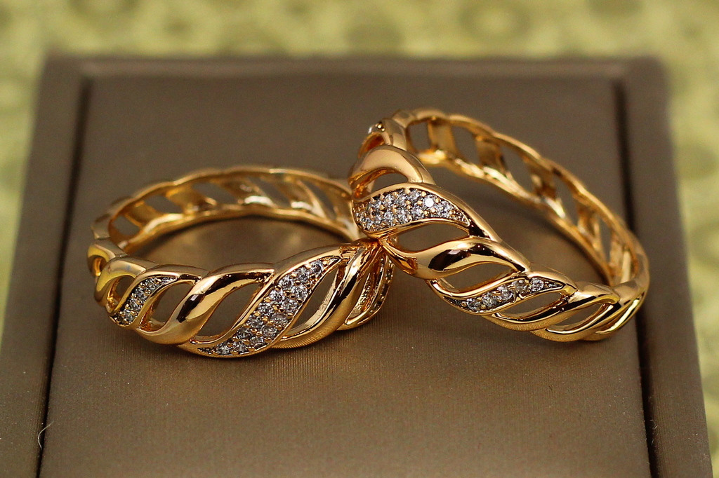 Кільце Xuping Jewelry різні хвилі р 16 золотисте