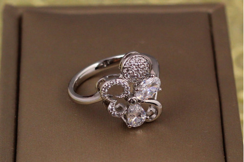 Кольцо  Xuping Jewelry локон страсти р 19 серебристое