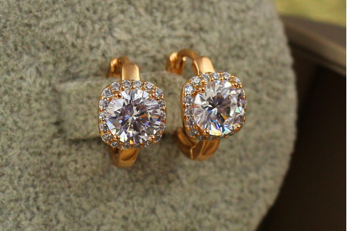 Сережки Xuping Jewelry білий принц 1.5 см золотисті