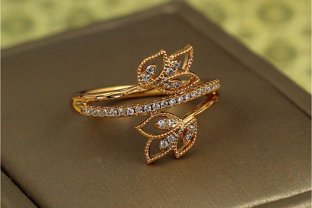 Кільце Xuping Jewelry молоде листя р 17 золотисте