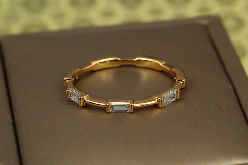 Кольцо Xuping Jewelry Сальто с прямоугольными камнями по кругу р 17  золотистое
