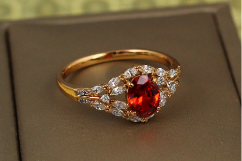 Кільце Xuping Jewelry балада з червоним фіанітом р 18 золотисте