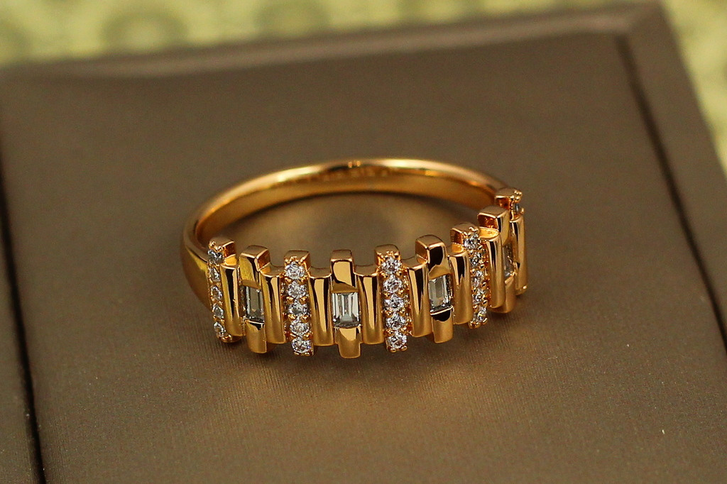Кільце Xuping Jewelry парканчик р 19 золотисте