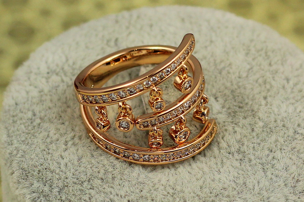 Кільце Xuping Jewelry забава з підвісками, що танцюють, р 16 золотисте