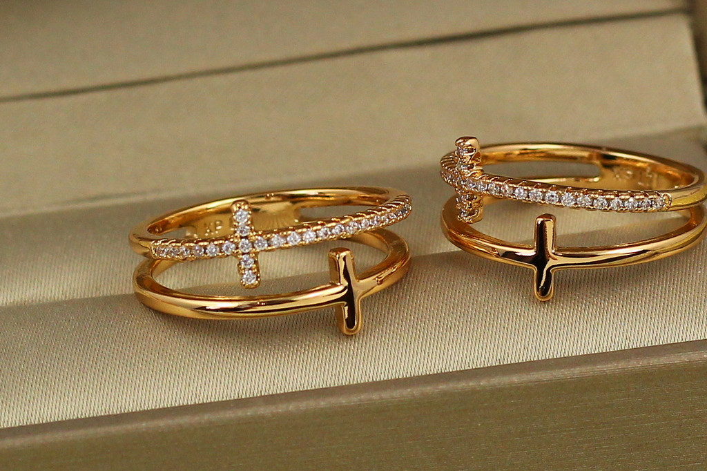 Кольцо Xuping Jewelry вместе вновь р 19 золотистое