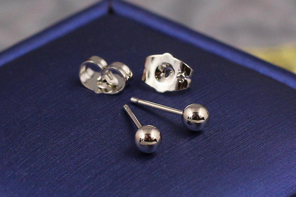 Серьги гвоздики Xuping Jewelry шарики 4 мм  серебристые