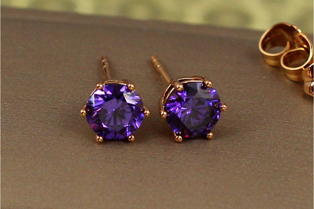 Серьги гвоздики  Xuping Jewelry фиолетовый фианит на шесть креплений 6 мм золотистые