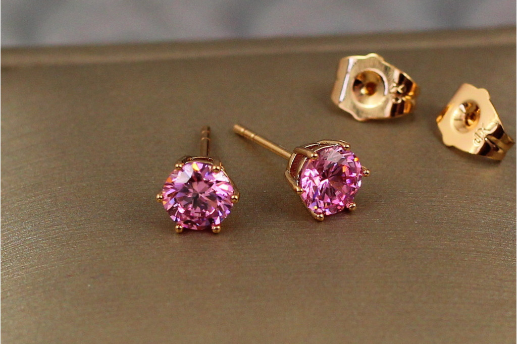 Серьги гвоздики  Xuping Jewelry розовый фианит на шесть креплений 6 мм золотистые