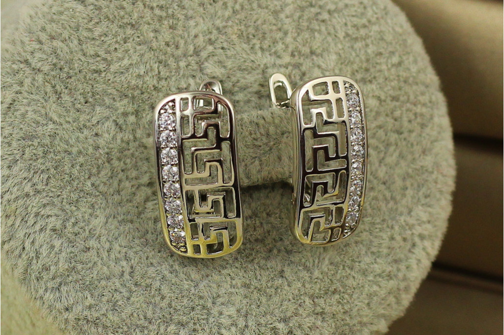 Сережки Xuping Jewelry міф з грецьким візерунком 1.9 см сріблясті