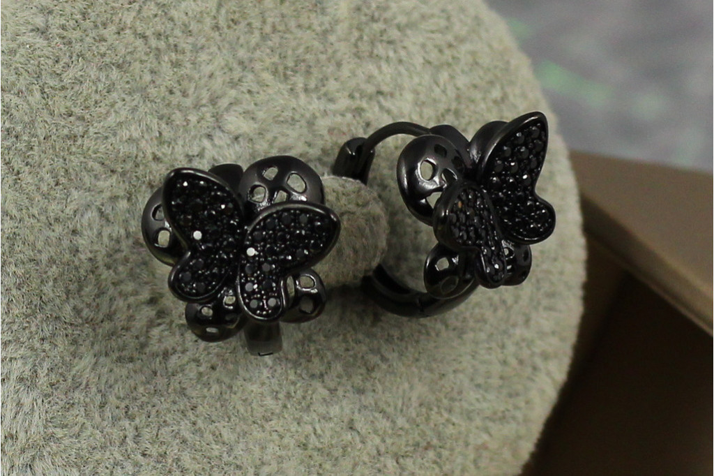 Сережки Xuping Jewelry метелик на квітці 1.4 см блек ган