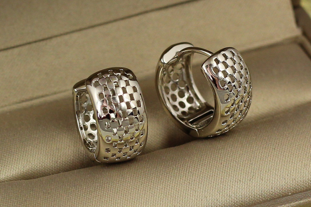 Серьги Xuping Jewelry кольца ситечко 1.5 см серебристые