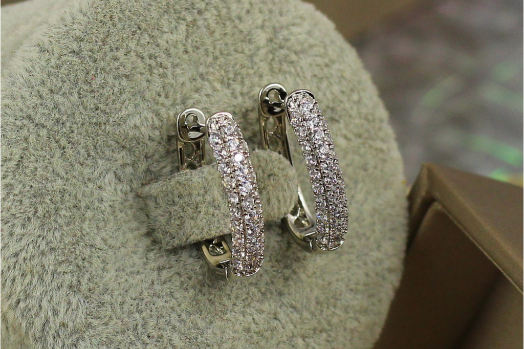 Сережки Xuping Jewelry три доріжки з фіанітів 1.9 см сріблясті