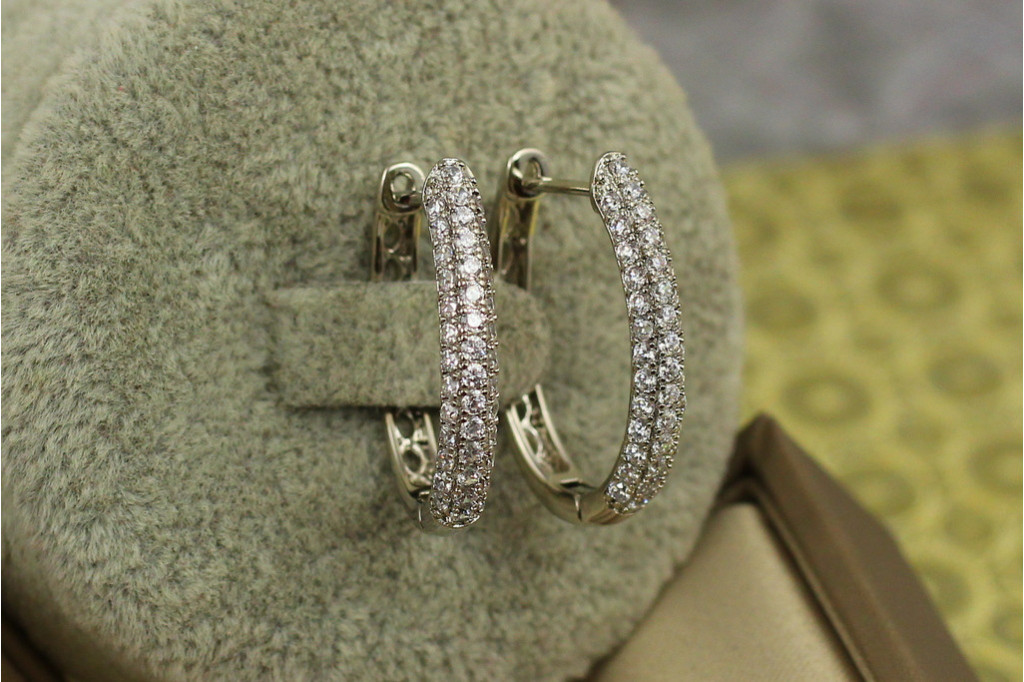 Сережки Xuping Jewelry три доріжки з фіанітів 2.4 см сріблясті