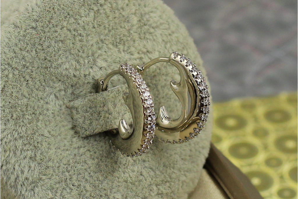 Сережки Xuping Jewelry кільця з камінням відкривачка 1.8 см сріблясті