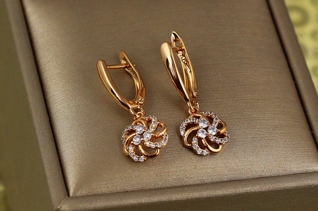 Сережки Xuping Jewelry підвіски мальва 2.6 см золотисті