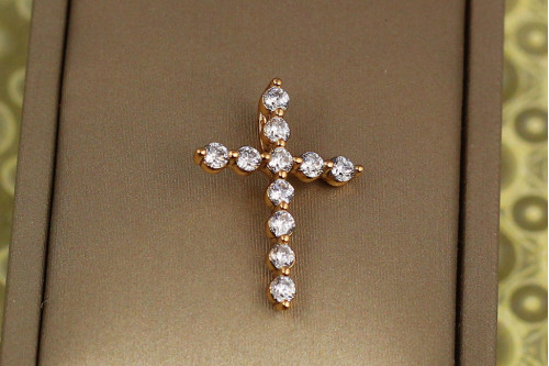 Крестик Xuping Jewelry для тонкой цепи с крупными фианитами 2,4 см золотистый