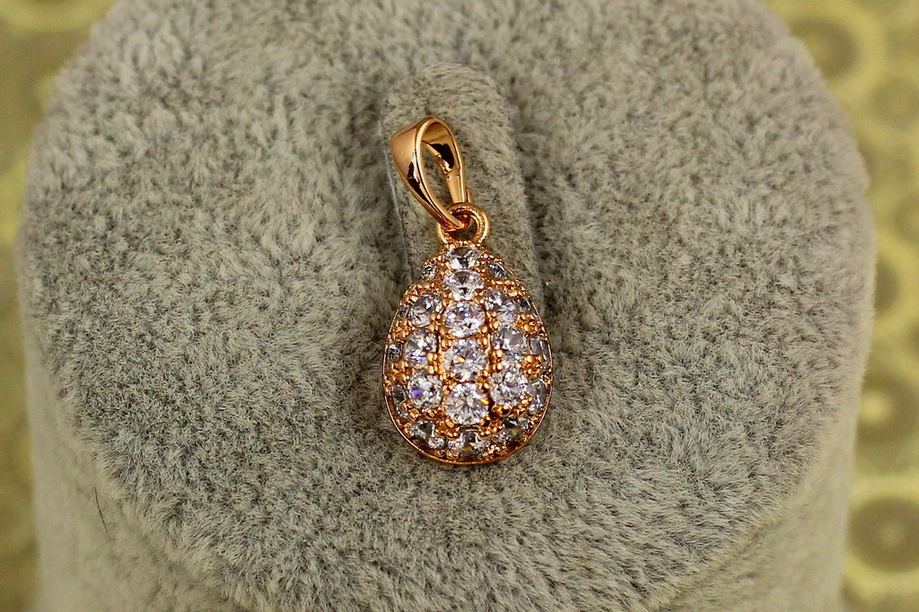Кулон Xuping Jewelry крапля з фіанітів 1.8 см золотистий