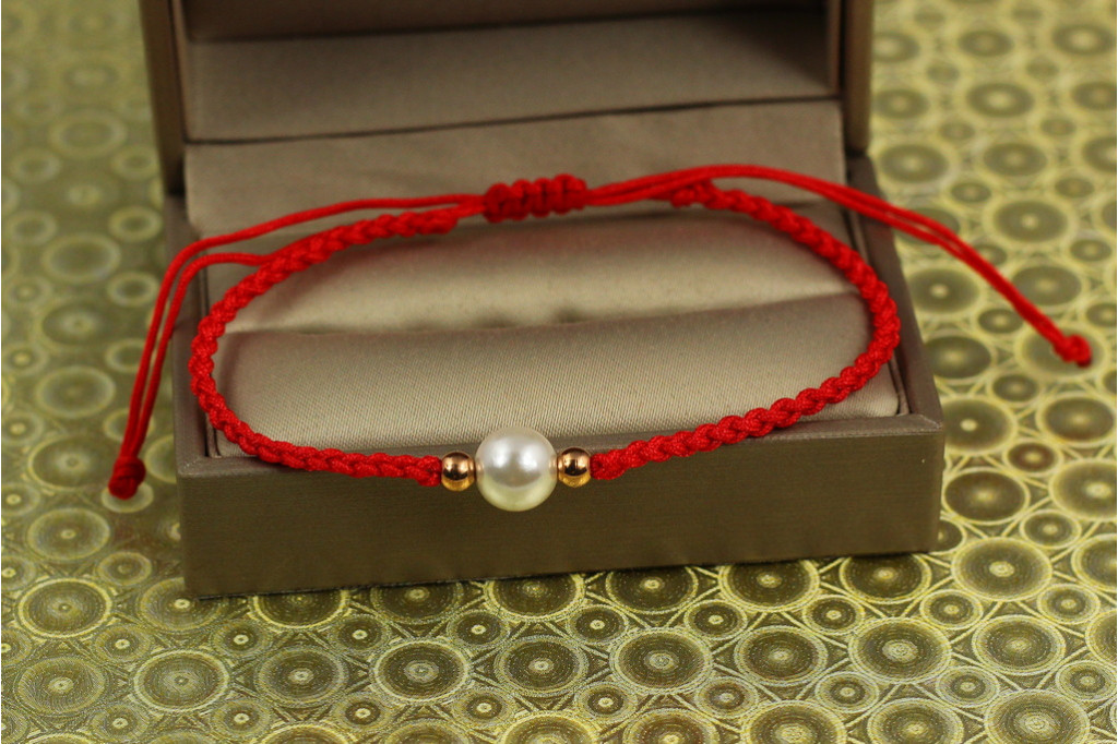 Браслет Xuping Jewelry красная нить с жемчугом длина регулируется золотистый
