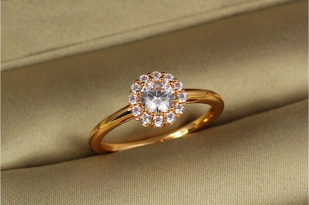 Кольцо Xuping Jewelry Ассоль р 19  золотистое