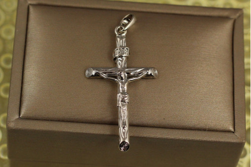 Крестик Xuping Jewelry крестик с краями сруб 4 см серебристый