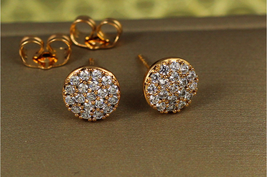 Серьги гвоздики Xuping Jewelry монетка из камней 8 мм золотистые