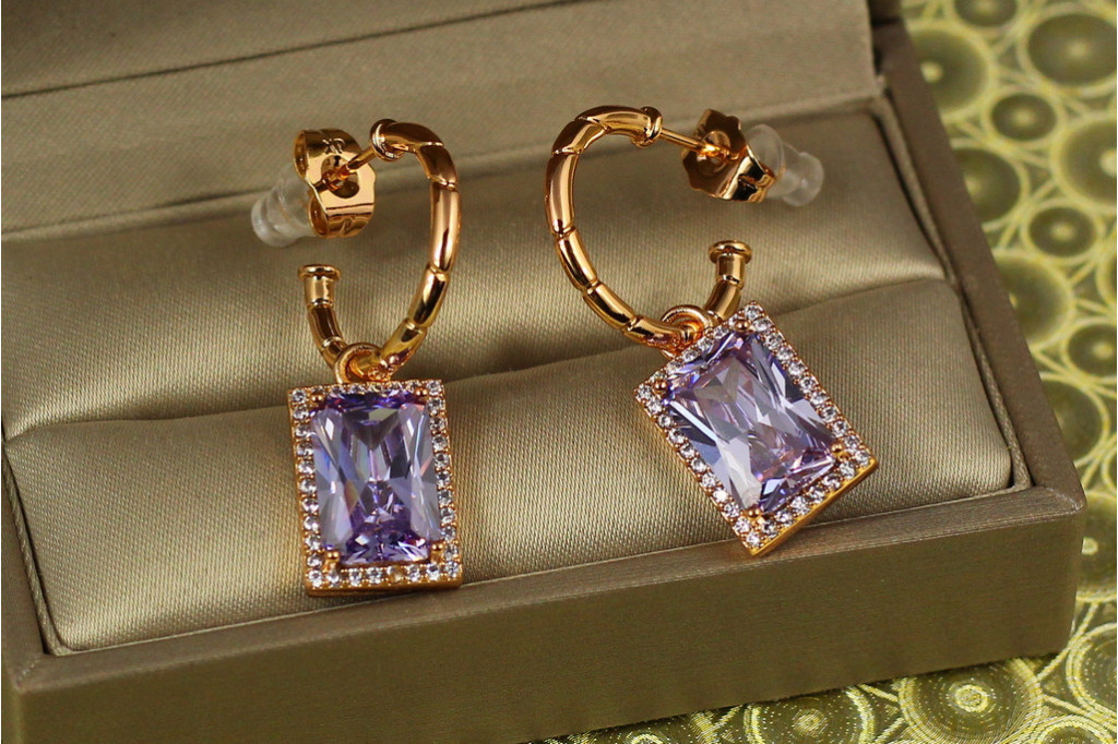 Сережки підвіски Xuping Jewelry прямокутники з фіолетовими каменями 3,5 см золотисті