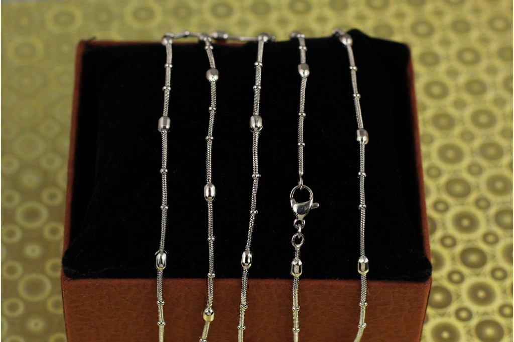 Цепь Xuping Jewelry жгут с овальными и круглыми шариками  45 см 3 мм серебристая