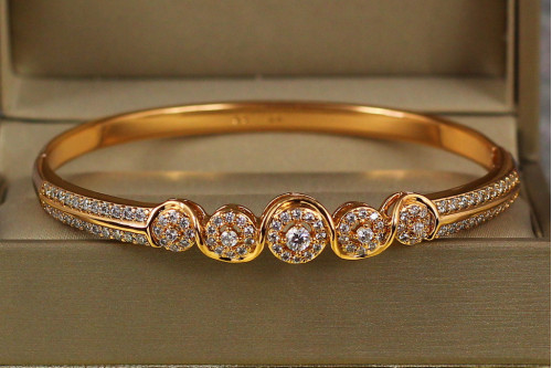 Браслет бенгл Xuping Jewelry П"ять світил 60 мм 8 мм на руку від 17 см до 19 см золотистий