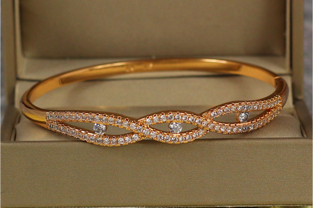 Браслет бенгл Xuping Jewelry Синусоїди 60 мм 8 мм на руку від 17 см до 19 см золотистий