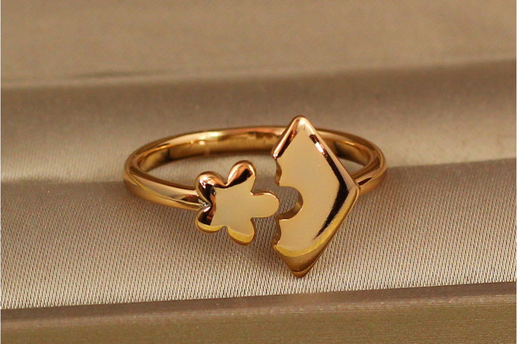 Кольцо Xuping Jewelry Пазл раздвижное 16 и больше  золотистое