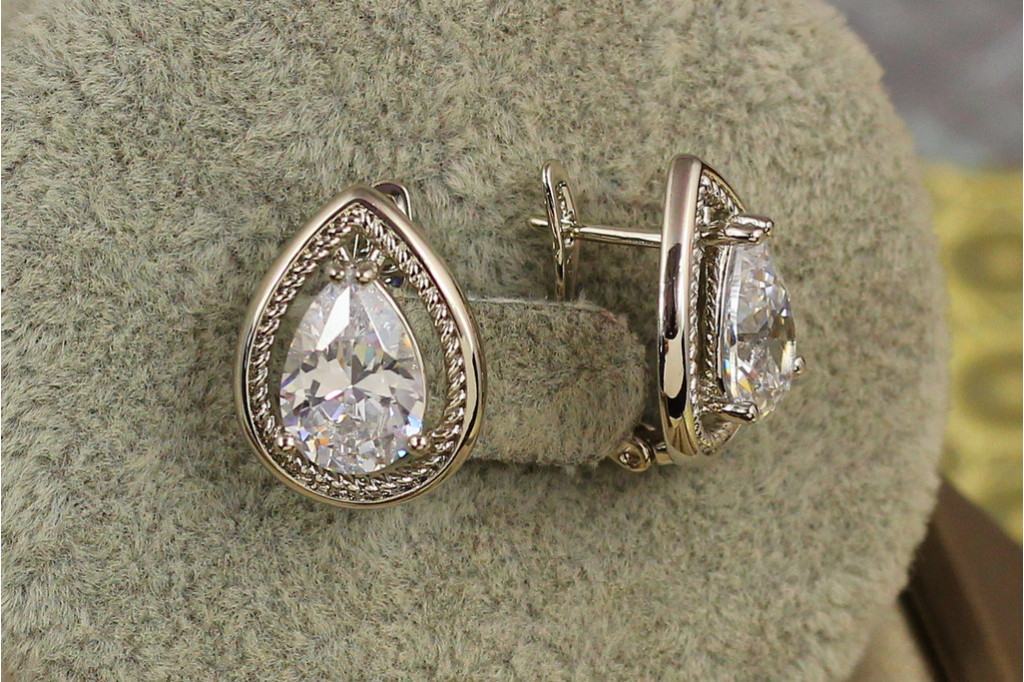 Серьги Xuping Jewelry капля в окантовке 1,7 см серебристые