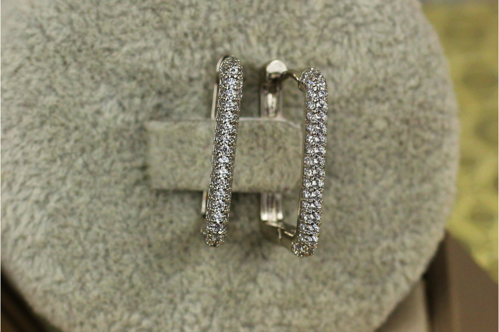 Сережки Xuping Jewelry квадратна доріжка з каменів 2.2 см сріблясті