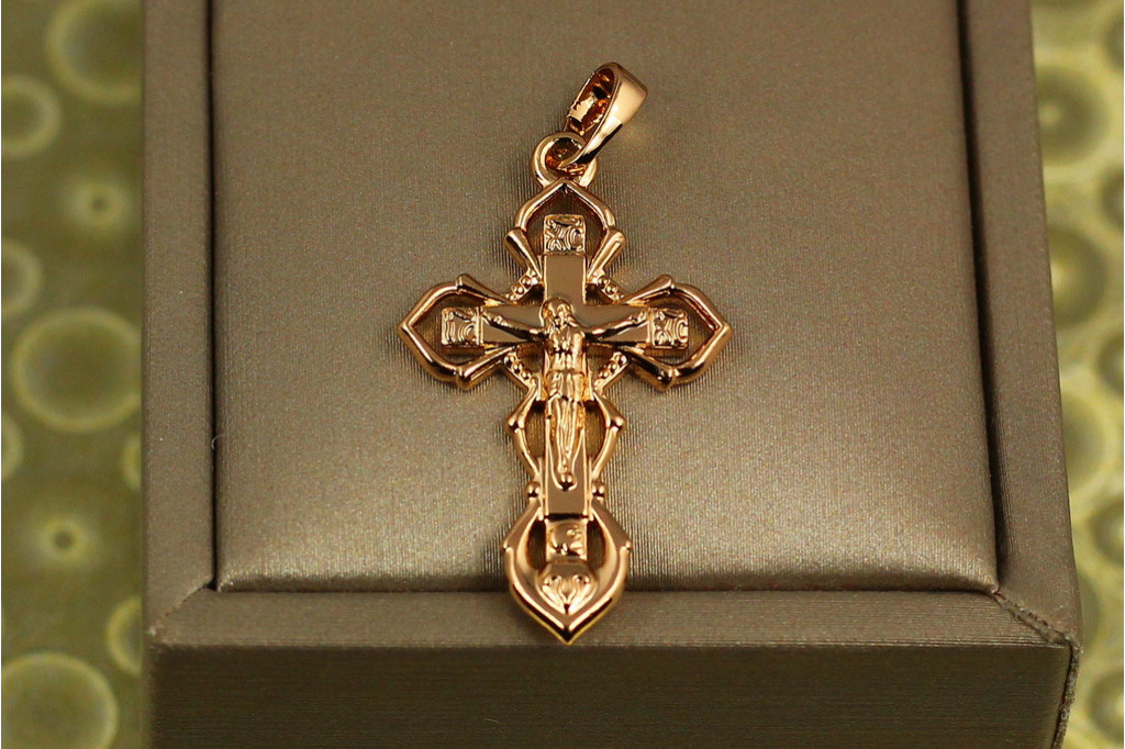 Хрестик Xuping Jewelry ажурний з гострими краями 3 см золотистий